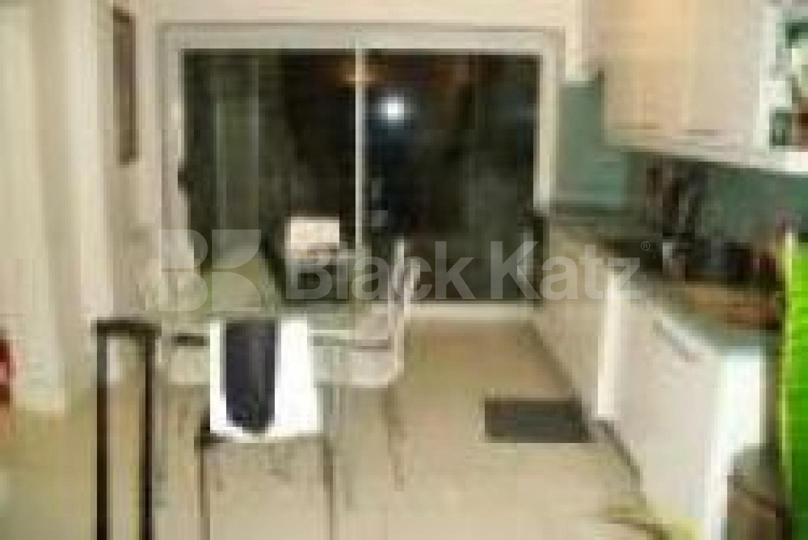 			New Instruction, 2 Bedroom, 1 bath, 1 reception Flat			 Royal Cresent, Holland Park/Notting Hill